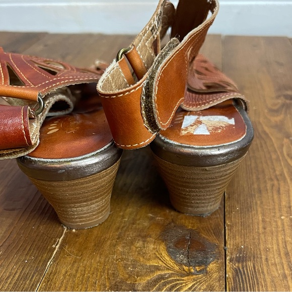 Spring Step size 39 flourish caged sandals - Picture 4 of 10